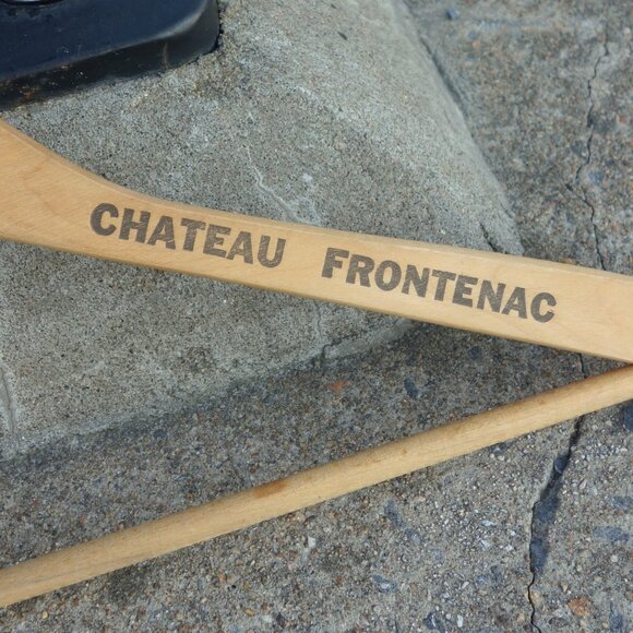 Vintage Chateau Frontenac Wood Hanger - Picture 3 of 11